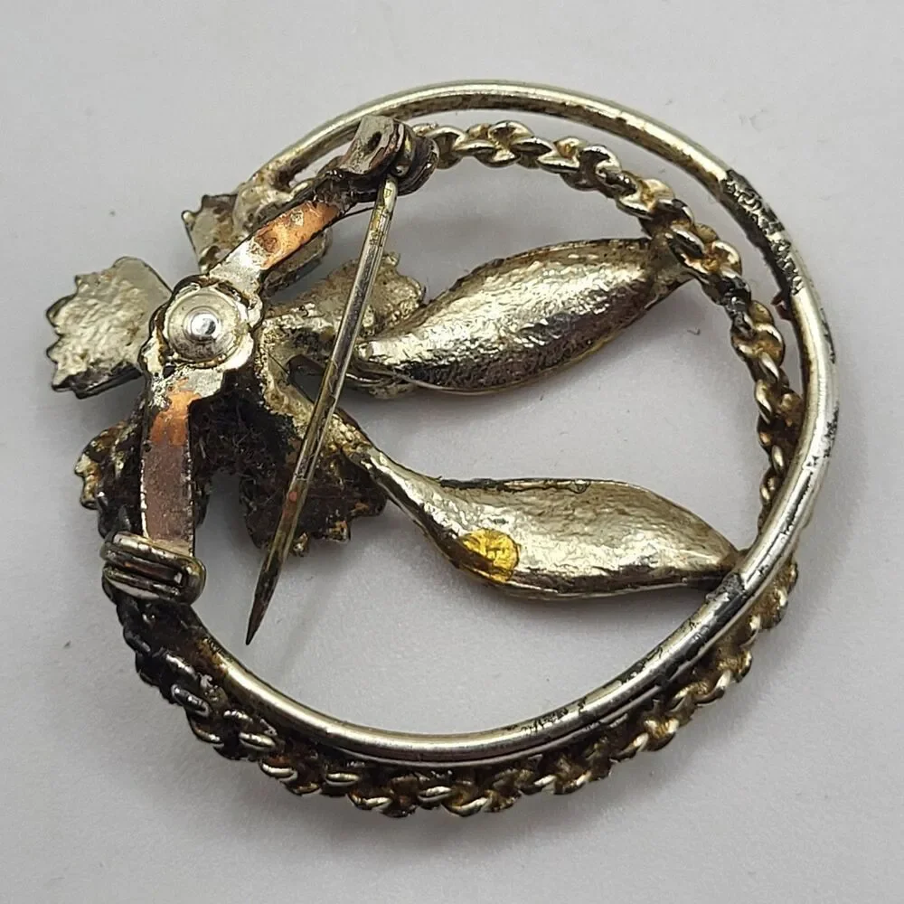 Vintage Worn Blue Enamel Flower Brooch Gold-toned leaves Braided Circular Frame
